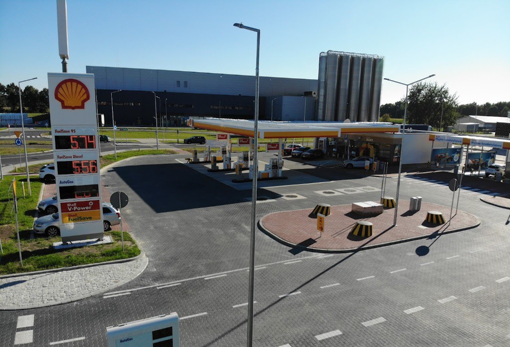 Shell gas station | 